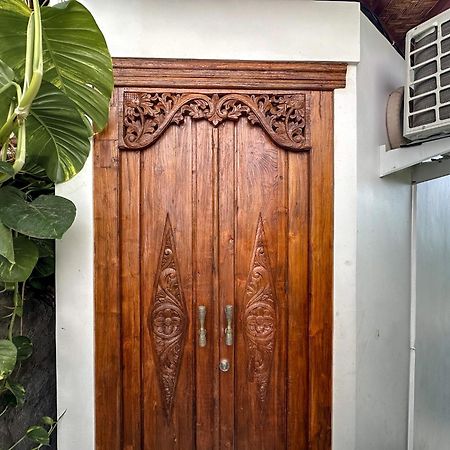 Archie Home Uluwatu Esterno foto